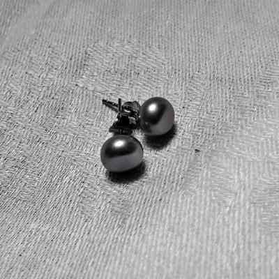 Gorgeous Silver 7.5 mm  Pearls