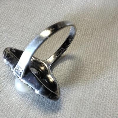Vintage Marcasite and Pearl 925 Ring Size 5.5