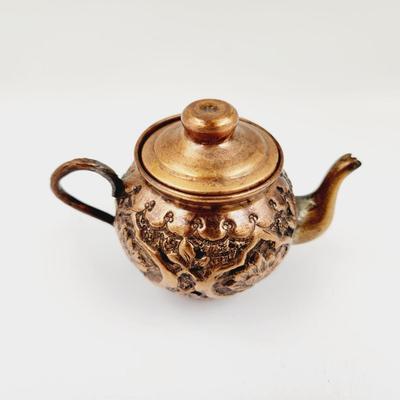 VINTAGE DECORATIVE SMALL COPPER TEAPOT