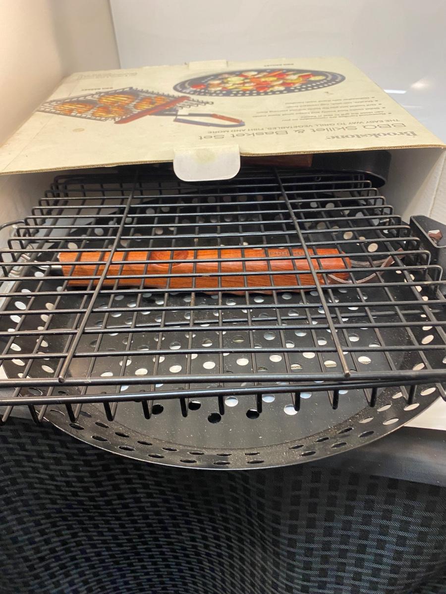 New Brookstone BBQ Skillet Basket Set Boxed EstateSales