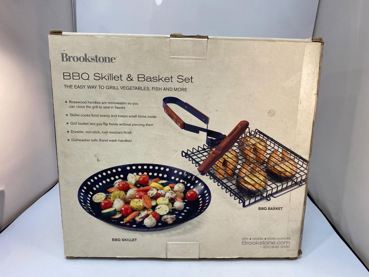 New Brookstone BBQ Skillet & Basket Set Boxed