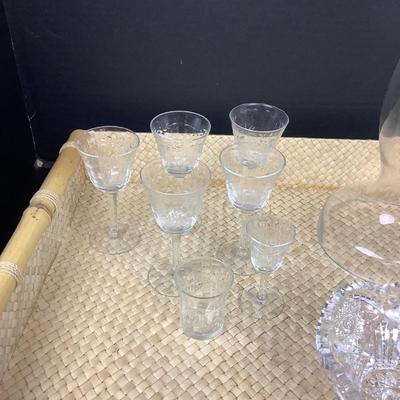 1079 Woven Tray & Assorted Glass Lot