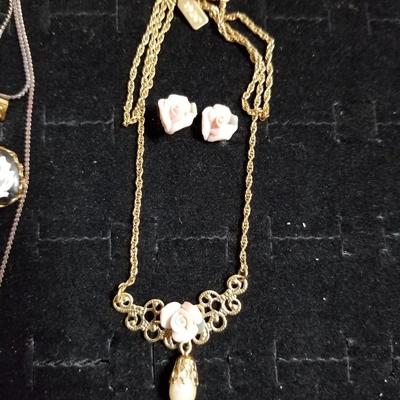 3 Jewelry Sets