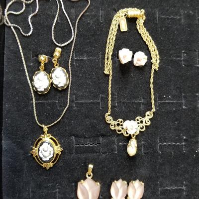 3 Jewelry Sets