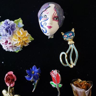 Vintage Brooches