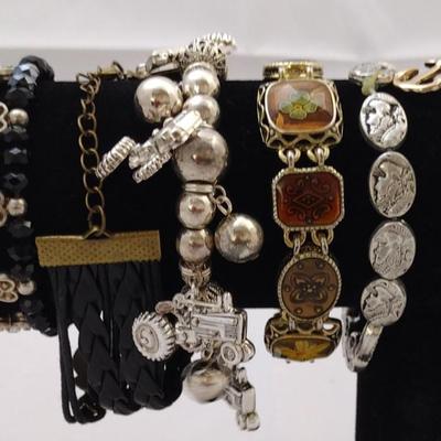 Bracelet Variety