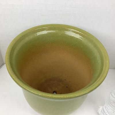 1147 Lime Green Glazed Pottery Planter/Pot