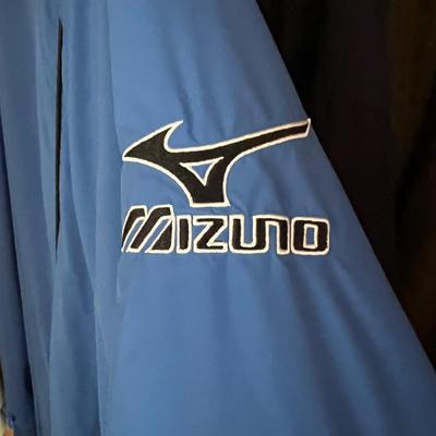 Mizuno, Roundtree & York, & More Windbreaker Jackets Size L-XL (H-RG)