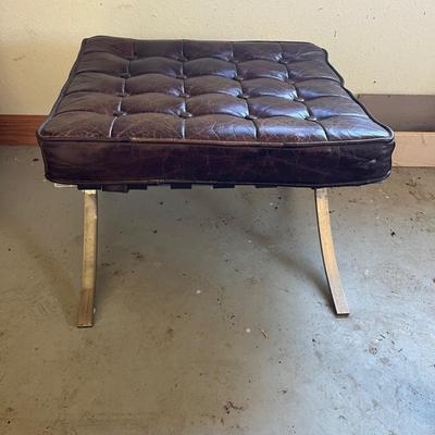 Tufted Leather With Metal Frame Ottoman (G-MG)