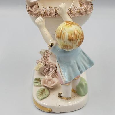 Vintage Napco  Figurine