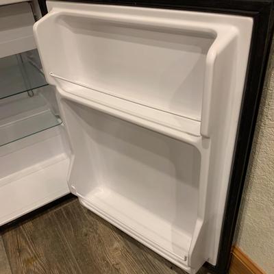 Haier 2.7 Cu. Ft. Household Refrigerator, Model HC27SG42RB (BLR-HS)