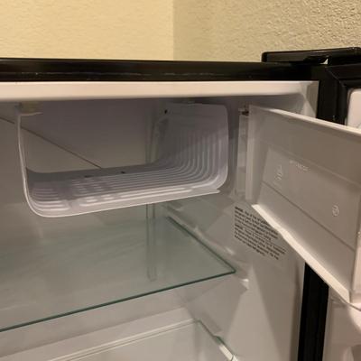 Haier 2.7 Cu. Ft. Household Refrigerator, Model HC27SG42RB (BLR-HS)