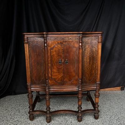 Antique RCA cabinet