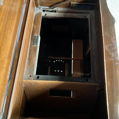Antique RCA cabinet