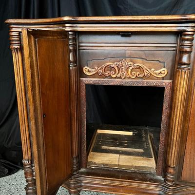 Antique RCA cabinet