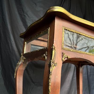 Antique vitrine display case