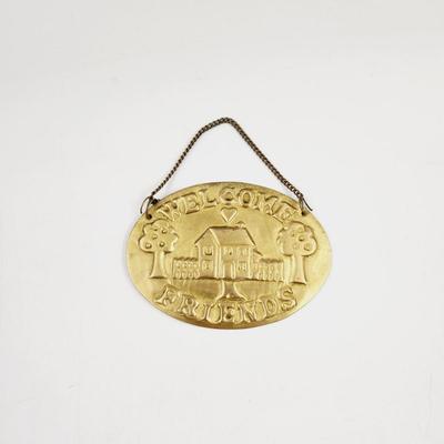 WELCOME FRIENDS BRASS PLAQUE
