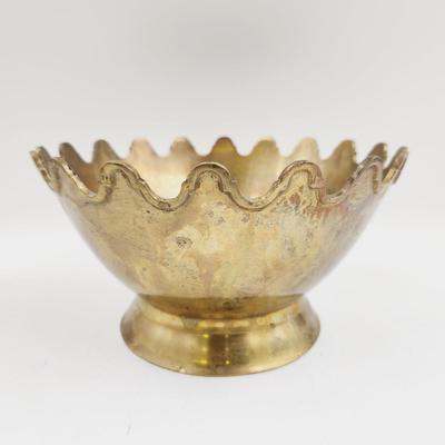 DECORATIVE RUFFLED BRASS BOWL