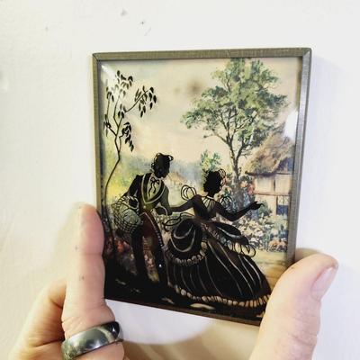 BEAUTIFUL VINTAGE SILHOUETTE FRAMED ARTWORK