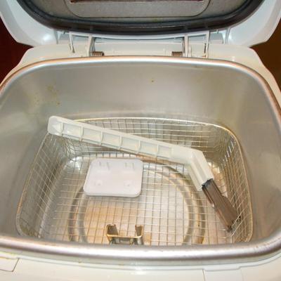 T-Fal Fryer and  a Bottle Blender