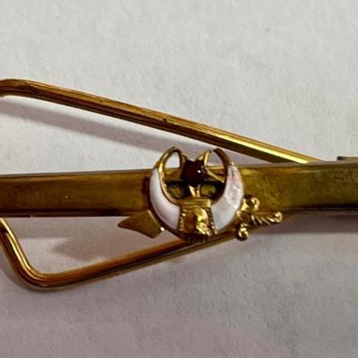 MASON'S AND KNIGHTS OF COLUMBUS COLLECTIBLES