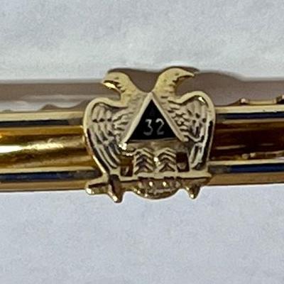 MASON'S AND KNIGHTS OF COLUMBUS COLLECTIBLES
