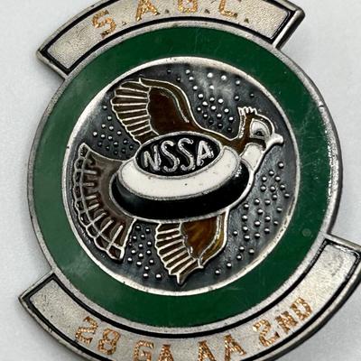 11 VINTAGE ASSORTED GUN CLUB AND SHOOTER ASSOCIATION PINS