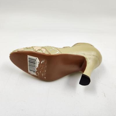CUTE SMALL W/ FLOWERS COLLECTABLE SHOE