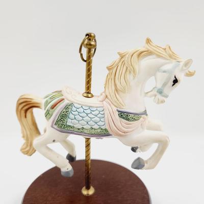 FUN CAROUSEL HORSE MUSIC COLLECTABLE
