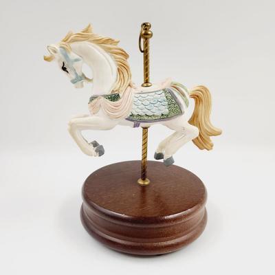 FUN CAROUSEL HORSE MUSIC COLLECTABLE