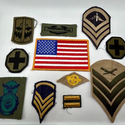 11 ASSORTED US MILITARY PATCHES