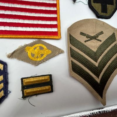 11 ASSORTED US MILITARY PATCHES