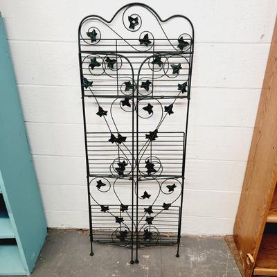 LEAF GREEN DECORATED METAL FOLDING SHELF #2