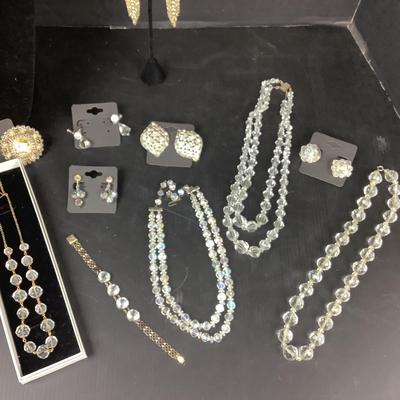 1131 Vintage Crystal Jewelry Lot