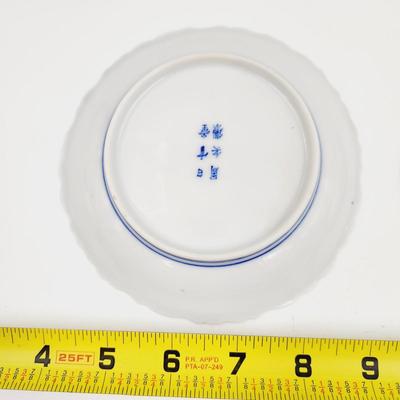 VINTAGE BLUE & WHITE PORCELAIN COLLECTABLE SAUCERS
