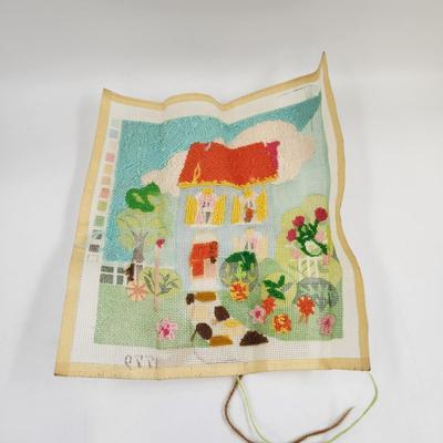 CUTE VINTAGE CROSS STITCH W/ YARN