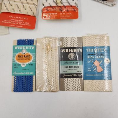 VINTAGE BUNDLE OF SEWING SUPPLIES