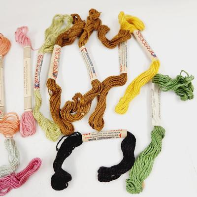 EMBROIDERY YARN BUNDLE