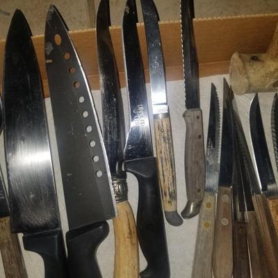 lot if good Kitchen KNIVES