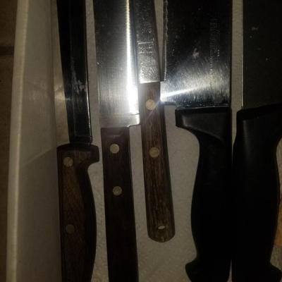 lot if good Kitchen KNIVES