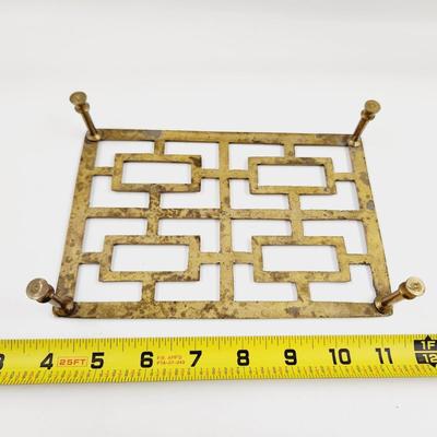 COOL VINTAGE BRASS TRIVET
