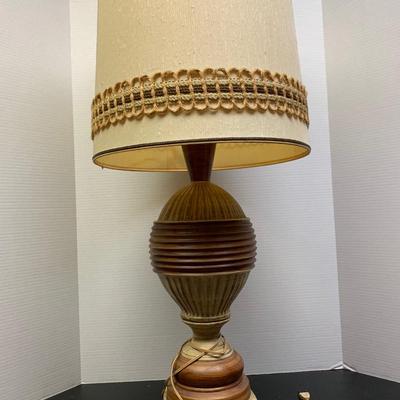 MCM Groovy Lamp With Yarn Embossed Shade  CLEAN