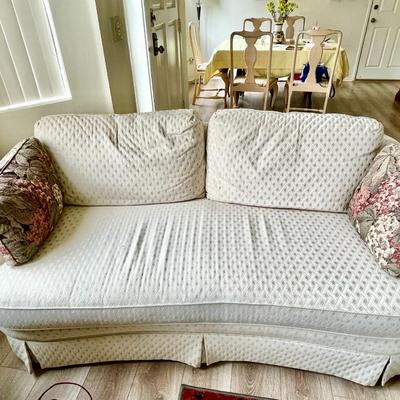 LOT 7 #1 SOFA DOWN FILLED SHERILL FURNITURE CO IVORY TEXTURED UPHOLSTERY FABRIC