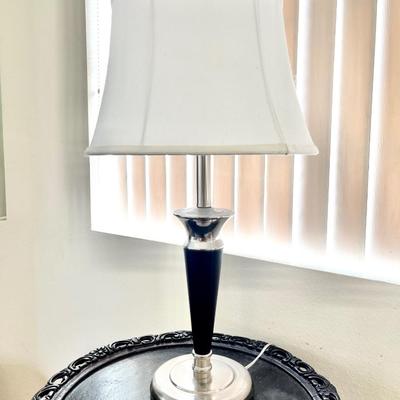 Lot 94 Pair Contemporary Table Lamps Black & Silver Linen Shade 25