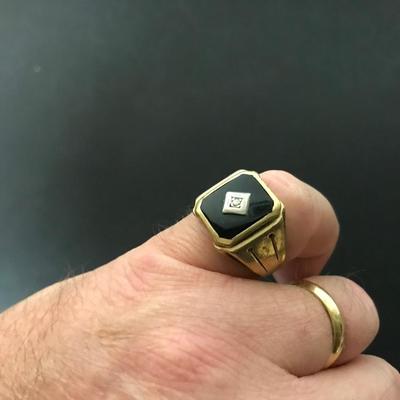 10KT GOLD RING