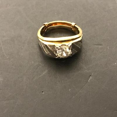 14KT GOLD RING