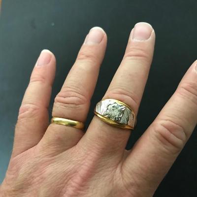 14KT GOLD RING