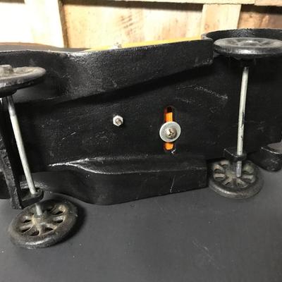 ANTIQUE CAST IRON TOY