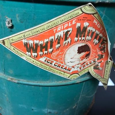 VINTAGE ICE CREAM MAKER