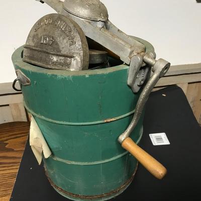 VINTAGE ICE CREAM MAKER